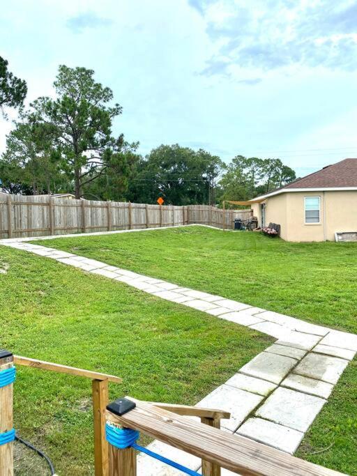 Modern Tiny-home 4miles To Legoland Holiday home Cypress Gardens