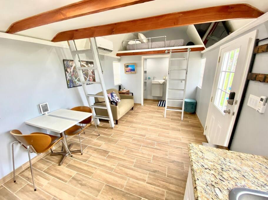 Modern Tiny-home 4miles To Legoland *